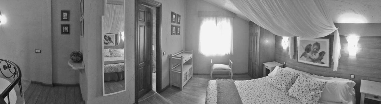 Apartamentos Melchor De Linan Torrelaguna 外观 照片